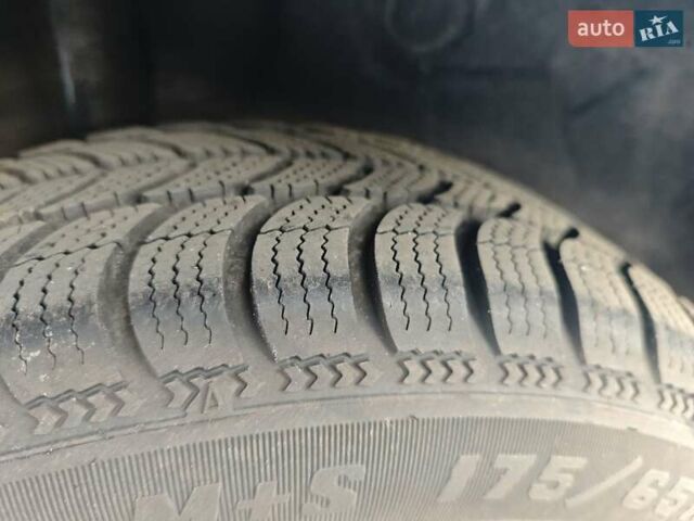 Синий Хендай Акцент, объемом двигателя 1.4 л и пробегом 238 тыс. км за 4850 $, фото 25 на Automoto.ua