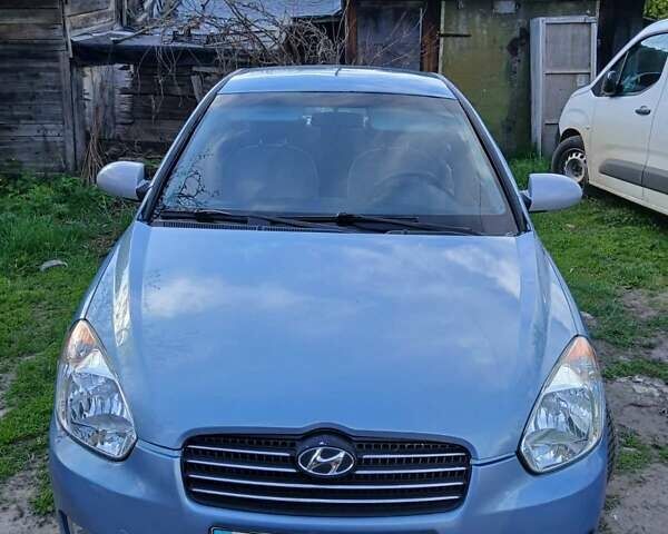 Синій Хендай Акцент, об'ємом двигуна 1.4 л та пробігом 120 тис. км за 3350 $, фото 1 на Automoto.ua