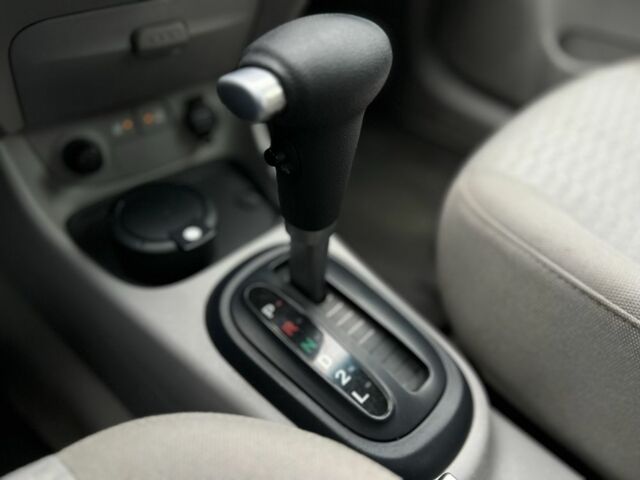 Синий Хендай Акцент, объемом двигателя 1.4 л и пробегом 270 тыс. км за 4550 $, фото 16 на Automoto.ua