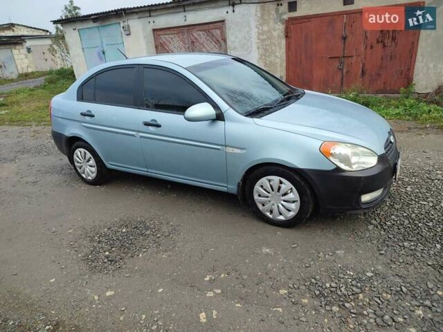 Синий Хендай Акцент, объемом двигателя 1.4 л и пробегом 300 тыс. км за 2650 $, фото 5 на Automoto.ua