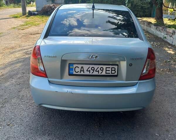 Синий Хендай Акцент, объемом двигателя 1.4 л и пробегом 214 тыс. км за 4700 $, фото 4 на Automoto.ua