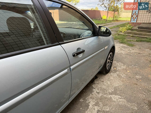 Синій Хендай Акцент, об'ємом двигуна 1.49 л та пробігом 121 тис. км за 5300 $, фото 8 на Automoto.ua