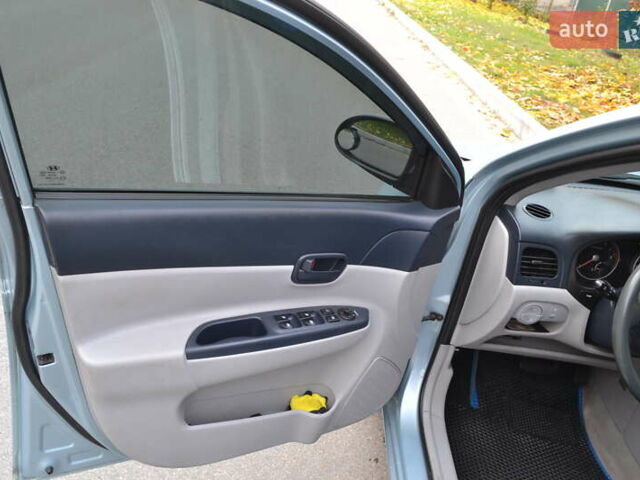 Хендай Акцент 2007 в Киеве на Automoto.ua Синий Хендай Акцент, объемом двигателя 1.4 л и пробегом 243 тыс. км за 4999 $, фото 8 на Automoto.ua