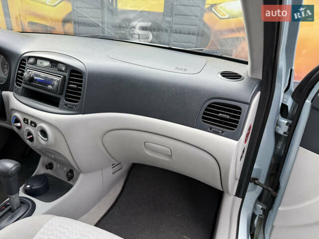 Синий Хендай Акцент, объемом двигателя 1.4 л и пробегом 270 тыс. км за 4999 $, фото 36 на Automoto.ua