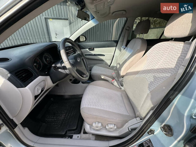 Синий Хендай Акцент, объемом двигателя 1.4 л и пробегом 174 тыс. км за 5450 $, фото 11 на Automoto.ua