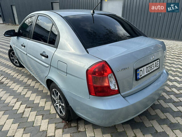 Синий Хендай Акцент, объемом двигателя 1.4 л и пробегом 174 тыс. км за 5450 $, фото 4 на Automoto.ua