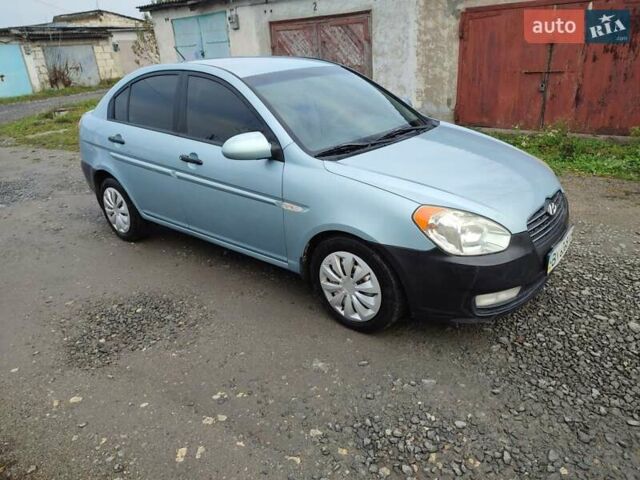 Синий Хендай Акцент, объемом двигателя 1.4 л и пробегом 300 тыс. км за 2650 $, фото 4 на Automoto.ua