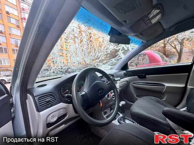 Синий Хендай Акцент, объемом двигателя 1.4 л и пробегом 205 тыс. км за 2500 $, фото 7 на Automoto.ua