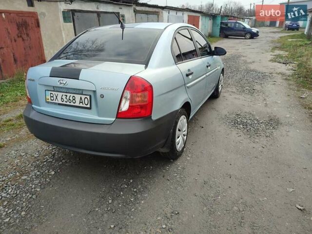 Синий Хендай Акцент, объемом двигателя 1.4 л и пробегом 300 тыс. км за 2800 $, фото 6 на Automoto.ua
