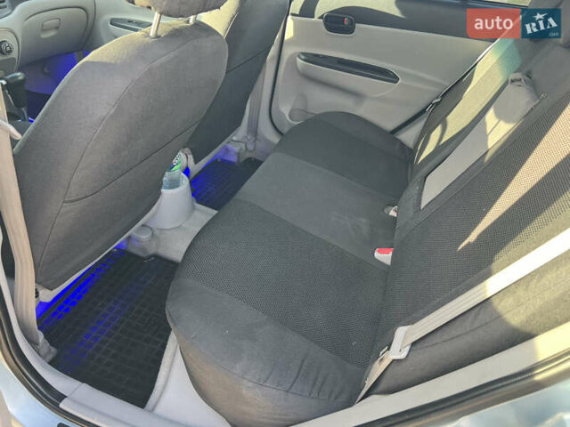 Синій Хендай Акцент, об'ємом двигуна 1.6 л та пробігом 240 тис. км за 5399 $, фото 10 на Automoto.ua