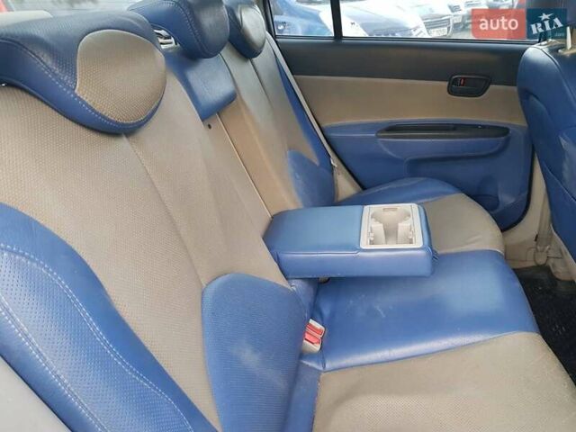 Синий Хендай Акцент, объемом двигателя 1.4 л и пробегом 220 тыс. км за 5200 $, фото 5 на Automoto.ua