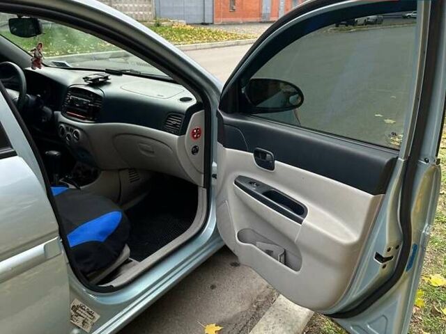 Хендай Акцент 2007 в Киеве на Automoto.ua Синий Хендай Акцент, объемом двигателя 1.4 л и пробегом 243 тыс. км за 4999 $, фото 9 на Automoto.ua