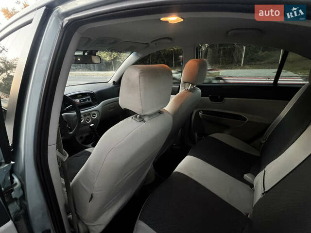 Хендай Акцент 2007 в Киеве на Automoto.ua Синий Хендай Акцент, объемом двигателя 1.4 л и пробегом 248 тыс. км за 3900 $, фото 8 на Automoto.ua