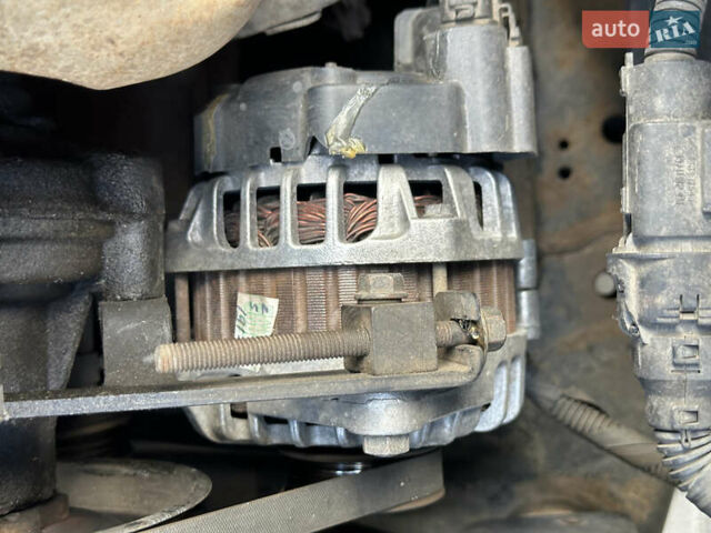 Синий Хендай Акцент, объемом двигателя 1.4 л и пробегом 302 тыс. км за 3300 $, фото 36 на Automoto.ua