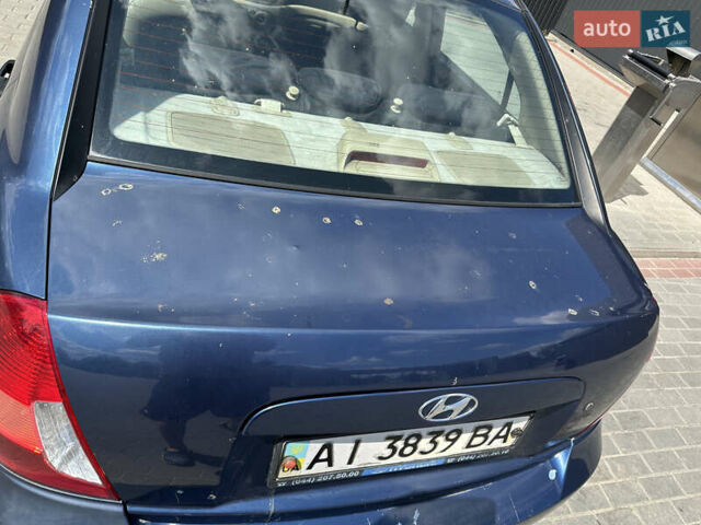Синий Хендай Акцент, объемом двигателя 1.4 л и пробегом 302 тыс. км за 3300 $, фото 6 на Automoto.ua