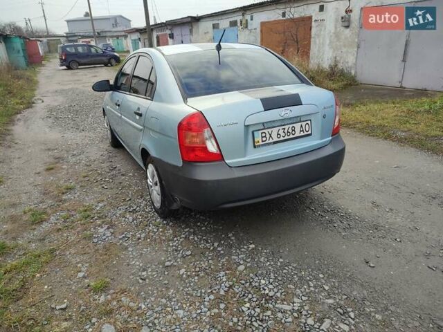 Синий Хендай Акцент, объемом двигателя 1.4 л и пробегом 300 тыс. км за 2650 $, фото 2 на Automoto.ua
