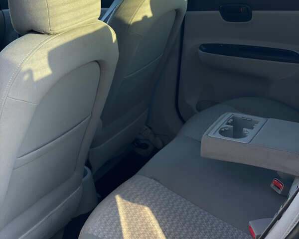 Синий Хендай Акцент, объемом двигателя 1.4 л и пробегом 196 тыс. км за 5500 $, фото 7 на Automoto.ua