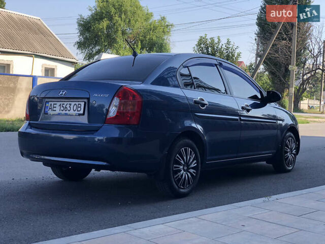 Синий Хендай Акцент, объемом двигателя 1.4 л и пробегом 161 тыс. км за 5800 $, фото 7 на Automoto.ua