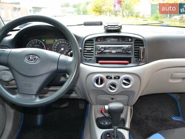 Хендай Акцент 2007 в Киеве на Automoto.ua Синий Хендай Акцент, объемом двигателя 1.4 л и пробегом 243 тыс. км за 4999 $, фото 13 на Automoto.ua