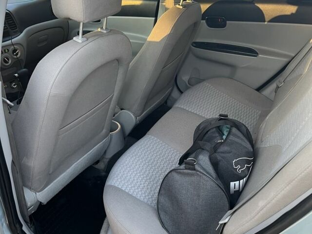 Синий Хендай Акцент, объемом двигателя 1.4 л и пробегом 174 тыс. км за 4000 $, фото 2 на Automoto.ua