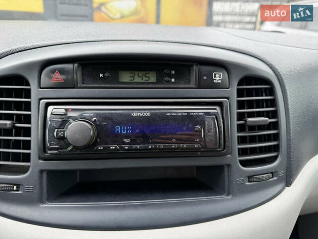 Синий Хендай Акцент, объемом двигателя 1.4 л и пробегом 270 тыс. км за 4999 $, фото 53 на Automoto.ua