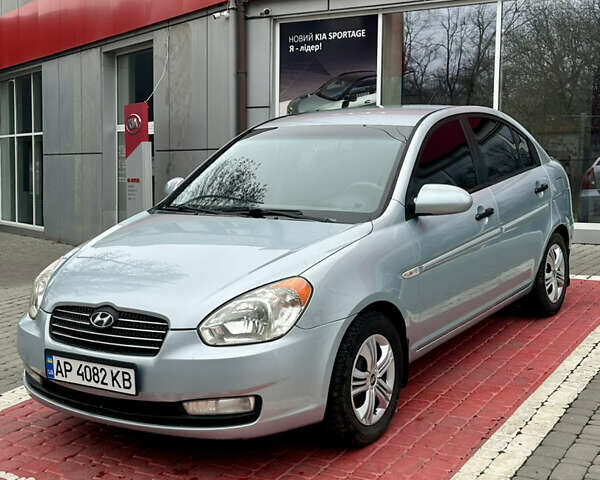 Синий Хендай Акцент, объемом двигателя 1.4 л и пробегом 161 тыс. км за 4800 $, фото 6 на Automoto.ua