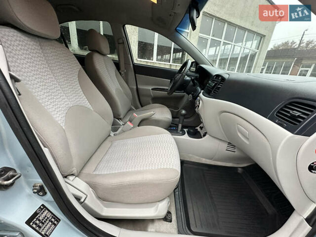 Синий Хендай Акцент, объемом двигателя 1.4 л и пробегом 174 тыс. км за 5450 $, фото 26 на Automoto.ua