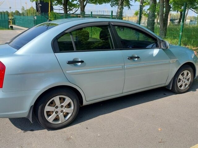 Синий Хендай Акцент, объемом двигателя 1.4 л и пробегом 164 тыс. км за 4900 $, фото 3 на Automoto.ua