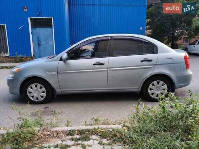 Синий Хендай Акцент, объемом двигателя 1.5 л и пробегом 210 тыс. км за 5000 $, фото 1 на Automoto.ua