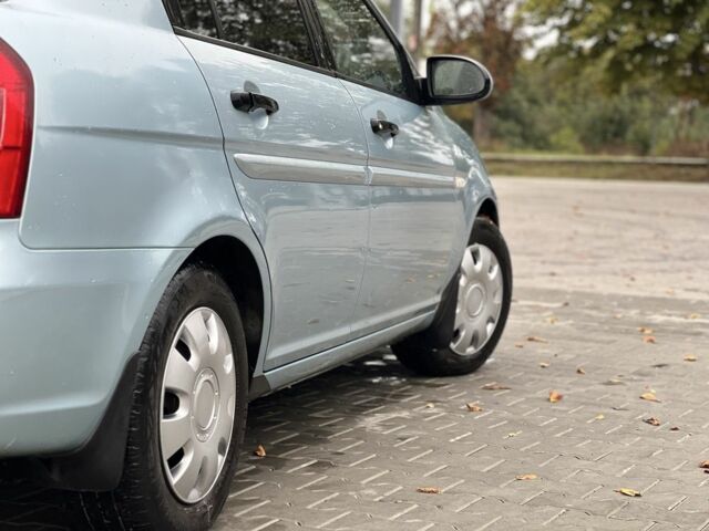 Синий Хендай Акцент, объемом двигателя 1.4 л и пробегом 270 тыс. км за 4550 $, фото 6 на Automoto.ua