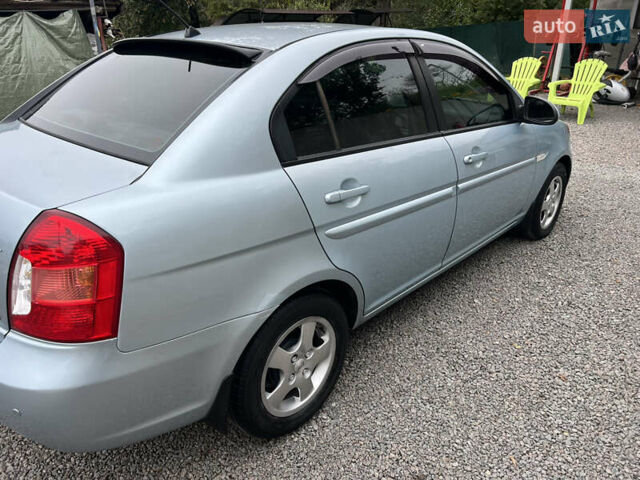 Синій Хендай Акцент, об'ємом двигуна 1.6 л та пробігом 238 тис. км за 5100 $, фото 5 на Automoto.ua