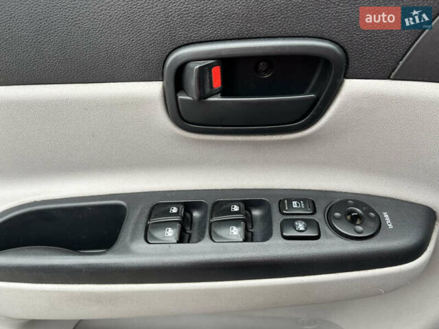 Синий Хендай Акцент, объемом двигателя 1.4 л и пробегом 201 тыс. км за 4100 $, фото 10 на Automoto.ua