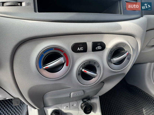 Синій Хендай Акцент, об'ємом двигуна 1.4 л та пробігом 56 тис. км за 7700 $, фото 17 на Automoto.ua