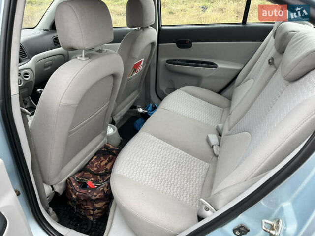 Синий Хендай Акцент, объемом двигателя 1.4 л и пробегом 201 тыс. км за 4100 $, фото 11 на Automoto.ua