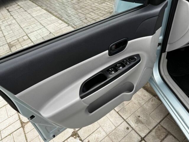 Синій Хендай Акцент, об'ємом двигуна 1.4 л та пробігом 192 тис. км за 4999 $, фото 7 на Automoto.ua