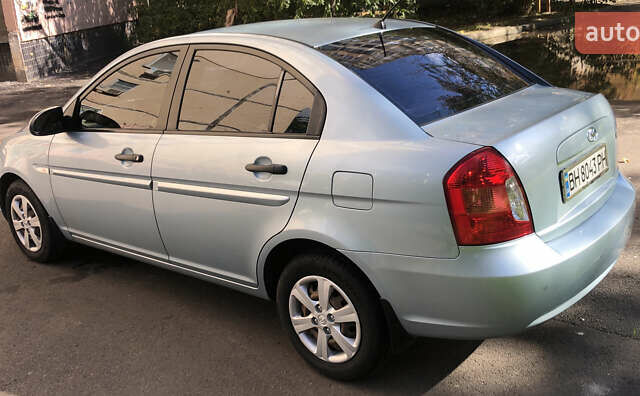 Синий Хендай Акцент, объемом двигателя 1.4 л и пробегом 290 тыс. км за 4300 $, фото 7 на Automoto.ua