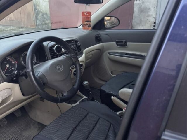 Синій Хендай Акцент, об'ємом двигуна 1.4 л та пробігом 240 тис. км за 3700 $, фото 5 на Automoto.ua