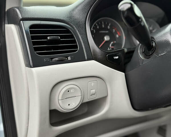 Синій Хендай Акцент, об'ємом двигуна 1.6 л та пробігом 182 тис. км за 4790 $, фото 56 на Automoto.ua