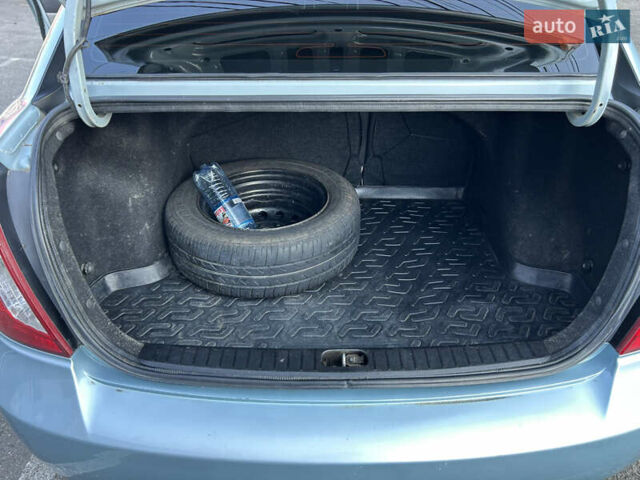 Синий Хендай Акцент, объемом двигателя 1.6 л и пробегом 240 тыс. км за 4600 $, фото 7 на Automoto.ua