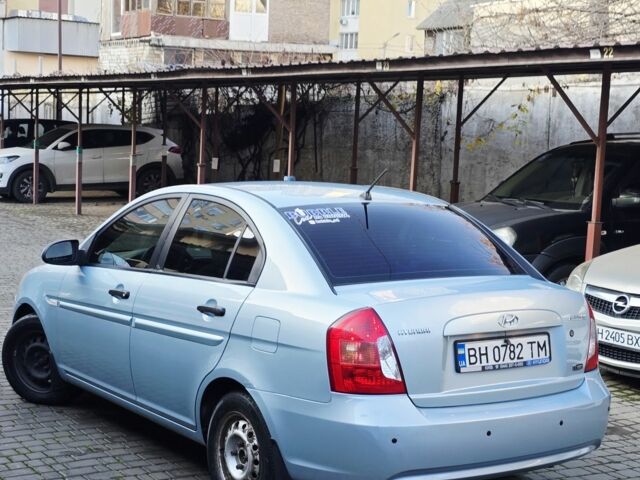 Синий Хендай Акцент, объемом двигателя 1.5 л и пробегом 185 тыс. км за 4650 $, фото 3 на Automoto.ua