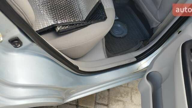 Синій Хендай Акцент, об'ємом двигуна 1.4 л та пробігом 230 тис. км за 3800 $, фото 2 на Automoto.ua