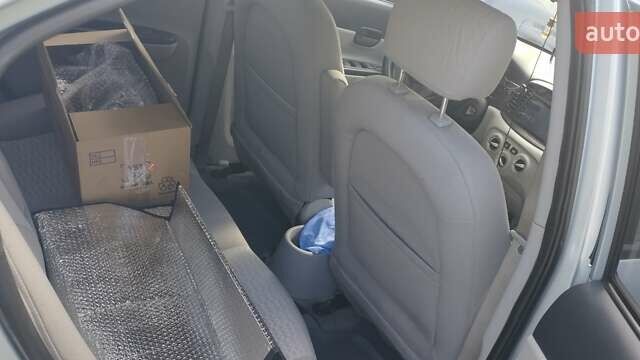 Синій Хендай Акцент, об'ємом двигуна 1.4 л та пробігом 230 тис. км за 3800 $, фото 3 на Automoto.ua