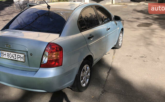 Синий Хендай Акцент, объемом двигателя 1.4 л и пробегом 290 тыс. км за 4300 $, фото 6 на Automoto.ua