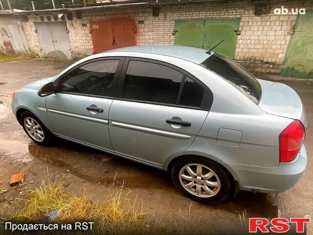 Синий Хендай Акцент, объемом двигателя 1.4 л и пробегом 127 тыс. км за 5400 $, фото 2 на Automoto.ua