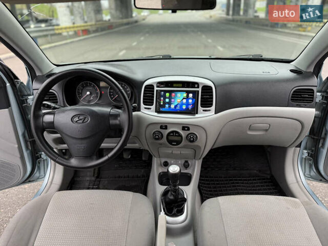 Синій Хендай Акцент, об'ємом двигуна 1.6 л та пробігом 182 тис. км за 4790 $, фото 52 на Automoto.ua