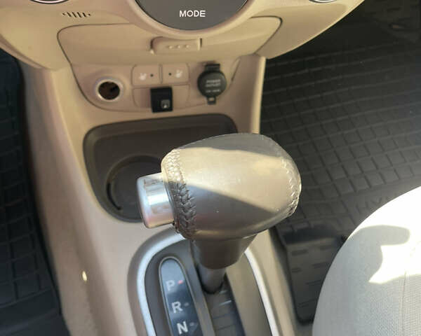 Синій Хендай Акцент, об'ємом двигуна 1.6 л та пробігом 196 тис. км за 5100 $, фото 31 на Automoto.ua