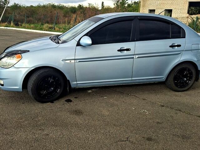 Синій Хендай Акцент, об'ємом двигуна 1.4 л та пробігом 163 тис. км за 4700 $, фото 2 на Automoto.ua