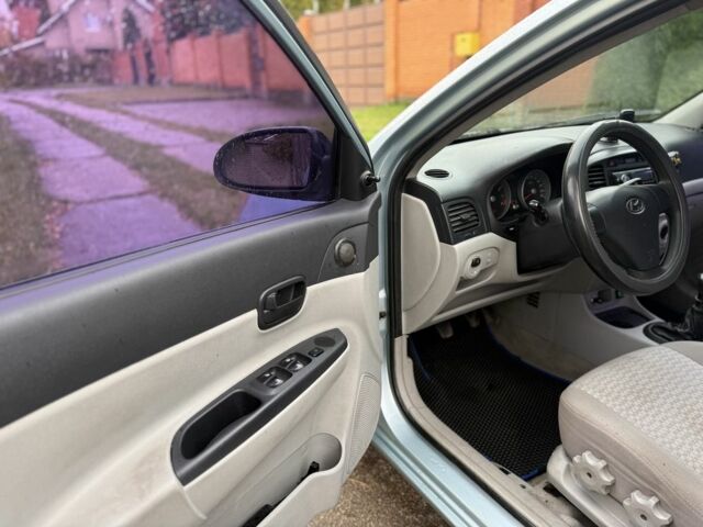 Синій Хендай Акцент, об'ємом двигуна 1.4 л та пробігом 227 тис. км за 3800 $, фото 19 на Automoto.ua