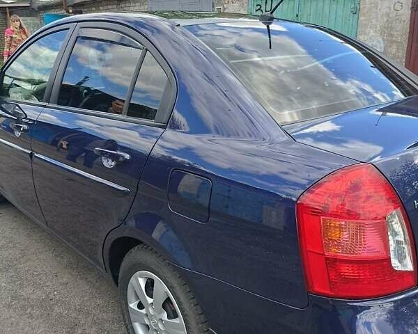 Синий Хендай Акцент, объемом двигателя 0 л и пробегом 130 тыс. км за 5100 $, фото 6 на Automoto.ua