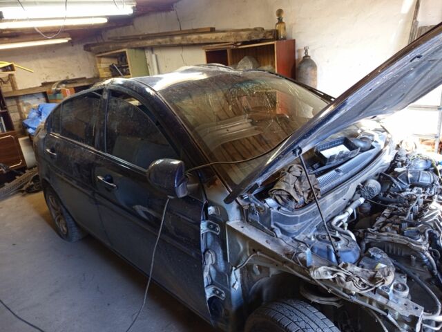 Синий Хендай Акцент, объемом двигателя 1.5 л и пробегом 170 тыс. км за 2500 $, фото 2 на Automoto.ua